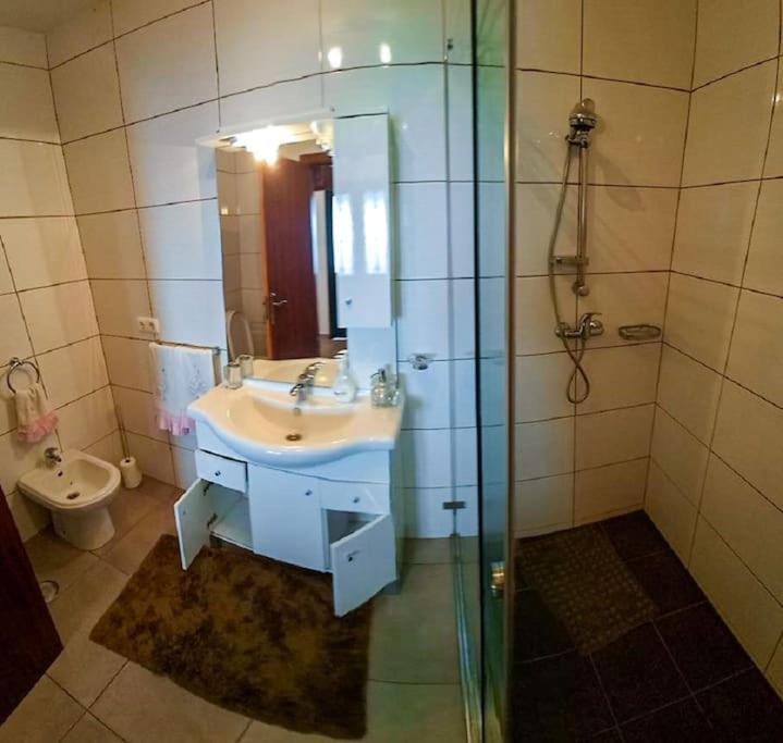 The Funny And Relax Apartment With Terrace & View Arco da Calheta  Luaran gambar