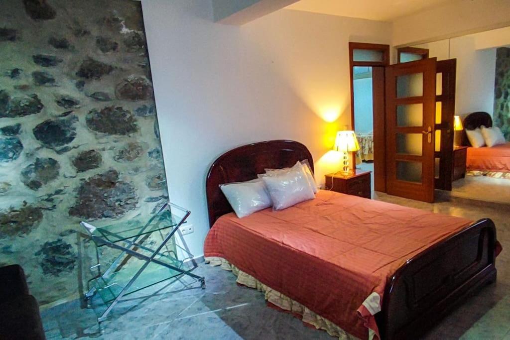 The Funny And Relax Apartment With Terrace & View Arco da Calheta  Luaran gambar